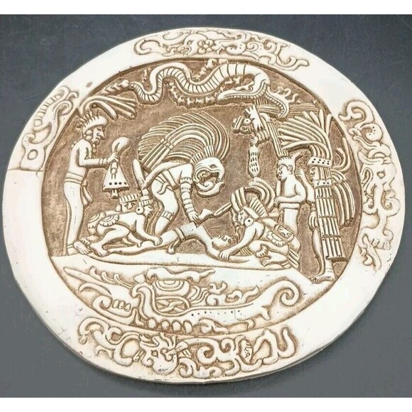Handmade Replica Disk of The Maya Human Sacrifice Sacred Cenote of Chichen Itza - Picture 1 of 9